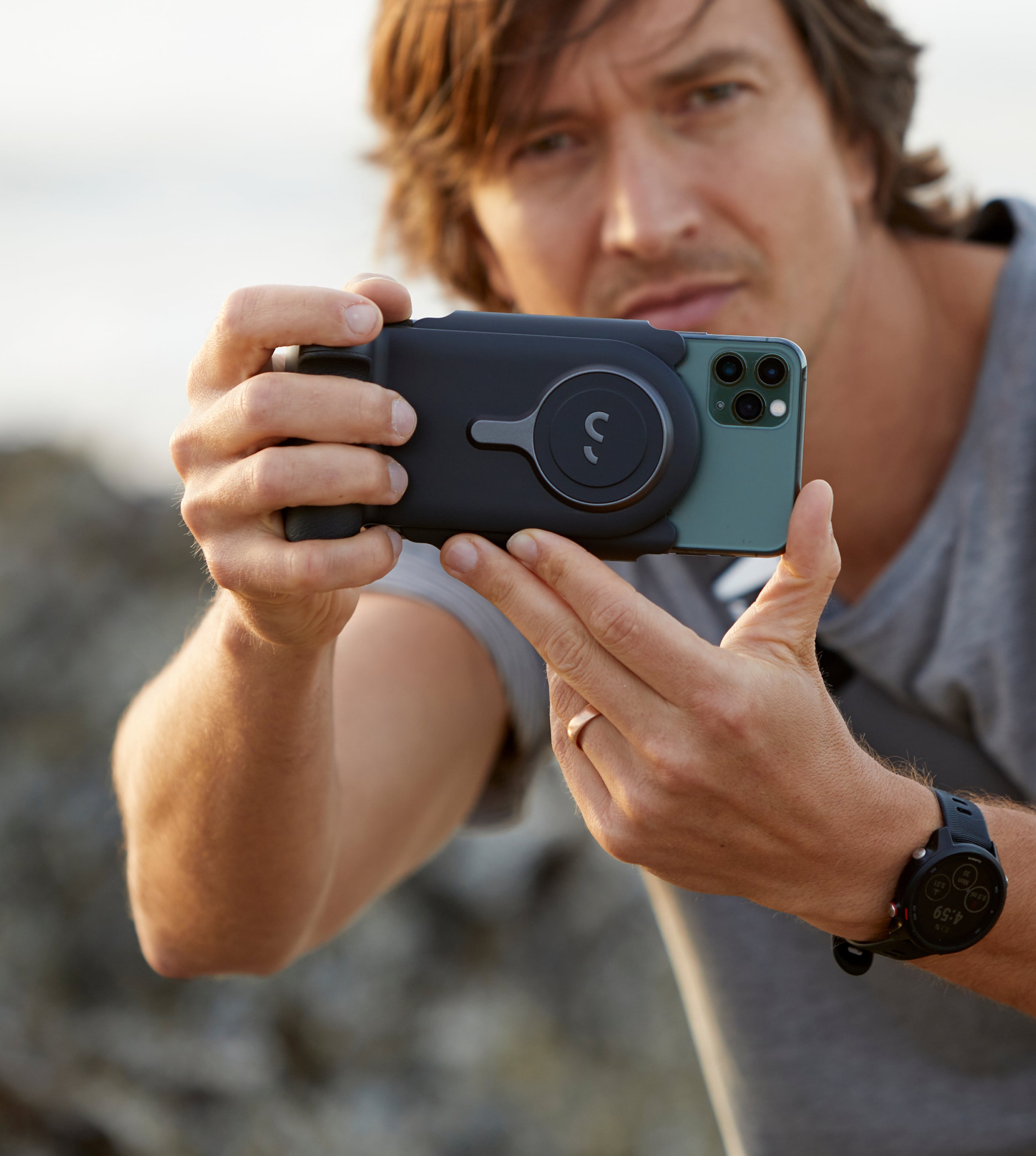 Magnetic Phone Camera Grip, DSLR Style Shutter Grip, Smartphone Shooting Holder Selfie Handle